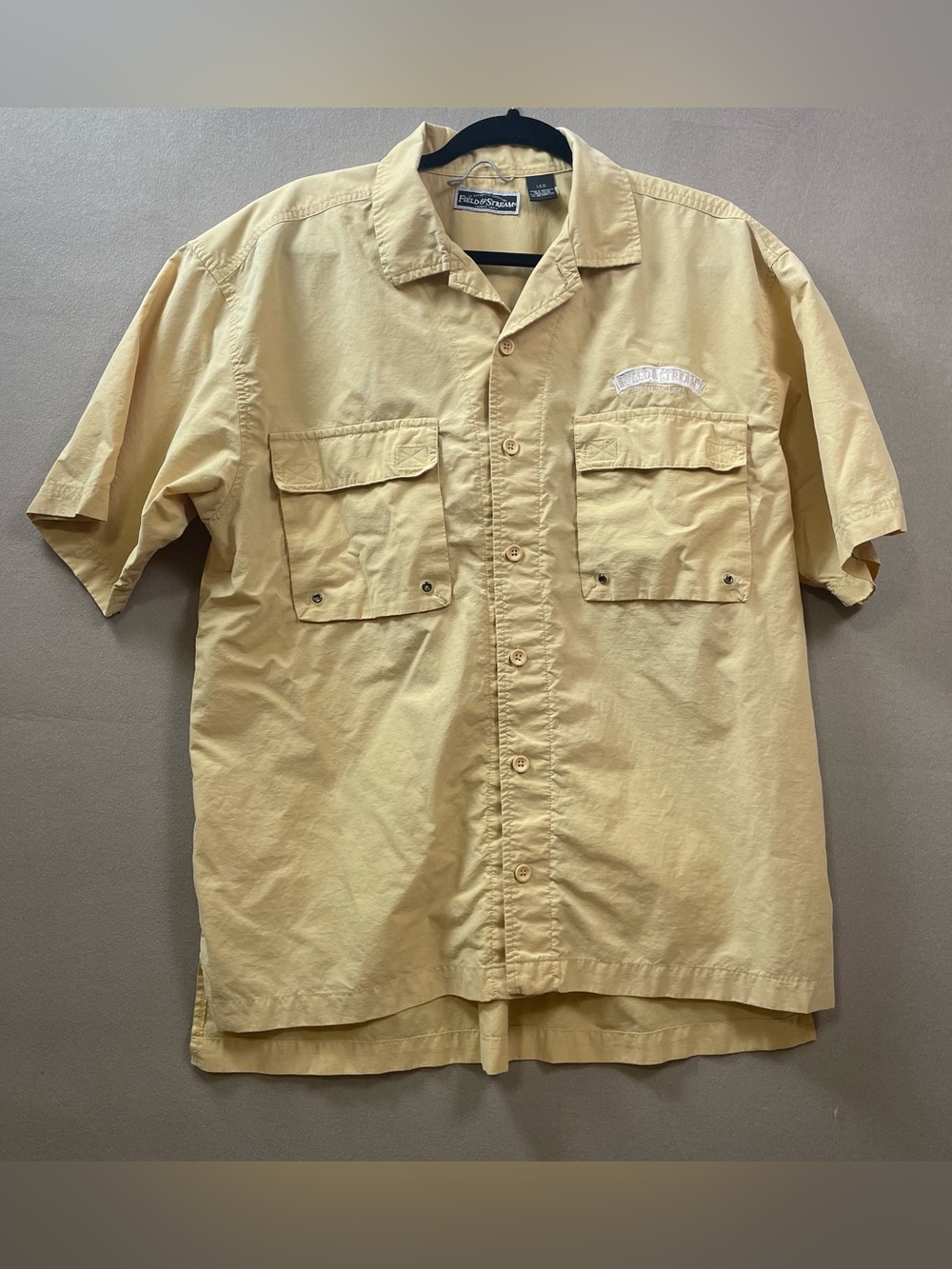 Field & Stream Men’s Vintage Yellow Short-Sleeve Button up Large shirt